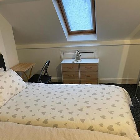 One Room To Stay With Fantastic Host Londres Extérieur photo