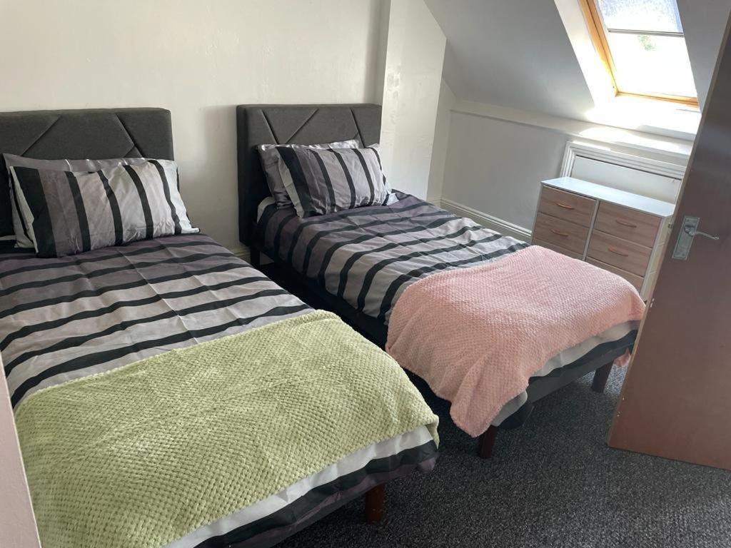 One Room To Stay With Fantastic Host Londres Extérieur photo